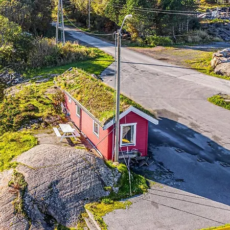 5 Bedroom Gorgeous In Prázdninový dům *