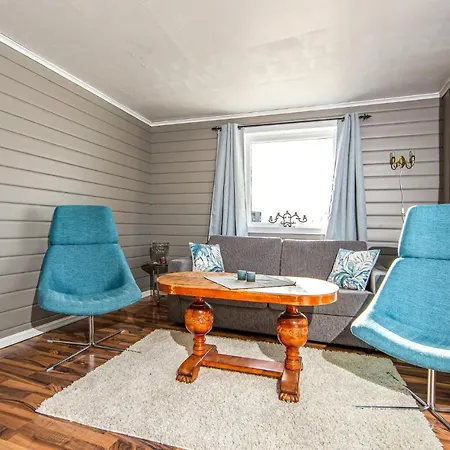 Holiday home 5 Bedroom Gorgeous In *