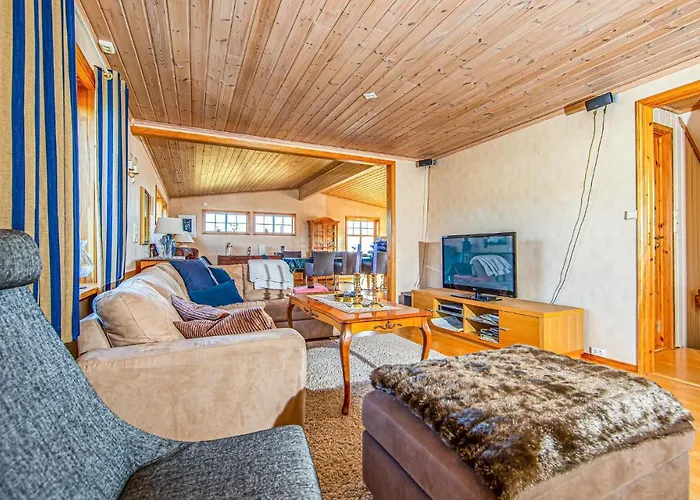 5 Bedroom Gorgeous In * Fjortoft